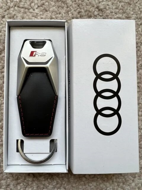 Брелок Audi   RS 3181900701