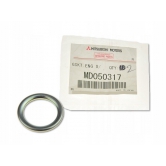 ��������� ������� ������ Mitsubishi Outlander XL MD050317