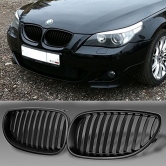 Решетка радиатора черная (комплект) для BMW E60/E61 5-серии.BMW Performance оригинал 51712155447/446