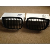 Решетка радиатора BMW E81/E87 1-серия (черная) BMW Performance m-пакет 51712150366+367