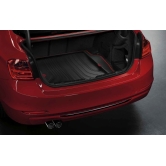 Оригинальный коврик Sport Line багажного отделения BMW F30 3-серия Цвет-черный с красной окантовкой. 51472239937