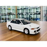 Mitsubishi Lancer Evo III Otto 1:18 2