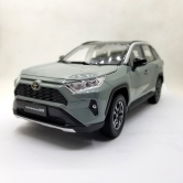 Toyota RAV 4 ������ 1:18 4